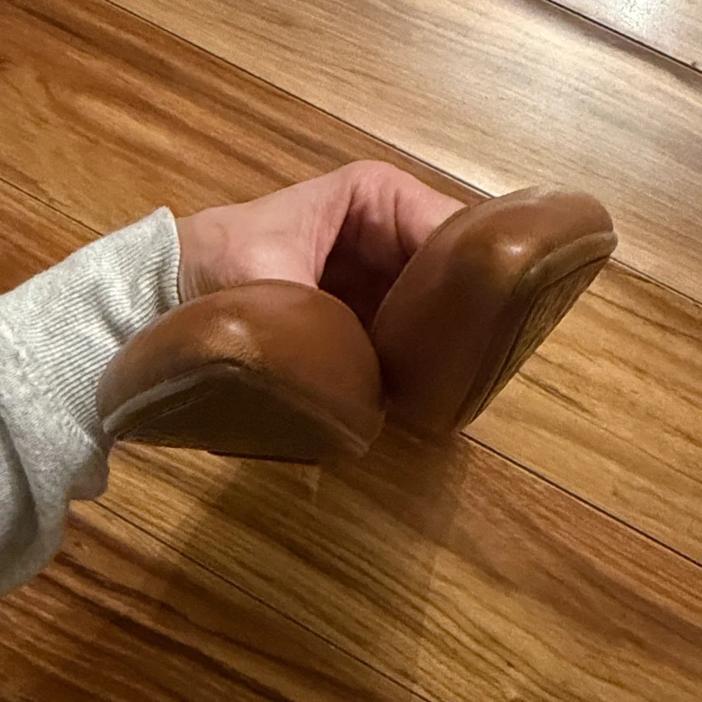 Frye Regina Women's Ballet Flat Size 7 Cognac Leather Pointed Toe Shoes - Picture 5 of 5